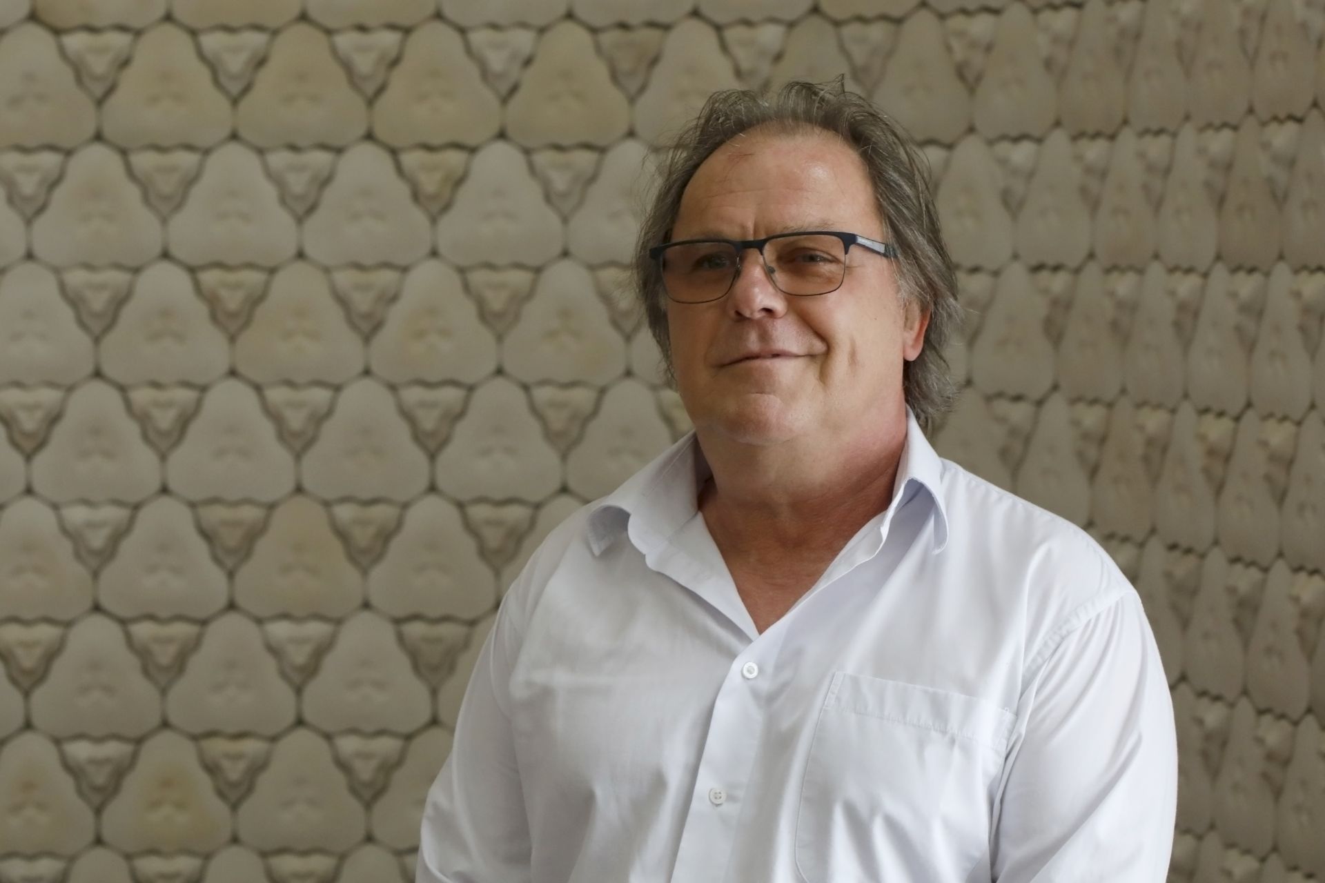 „Nagy hatással lesznek a megzenésített versek a nézőkre!” – vélekedik Kőrösi Csaba a PETŐFiFJÚ ősbemutatóról