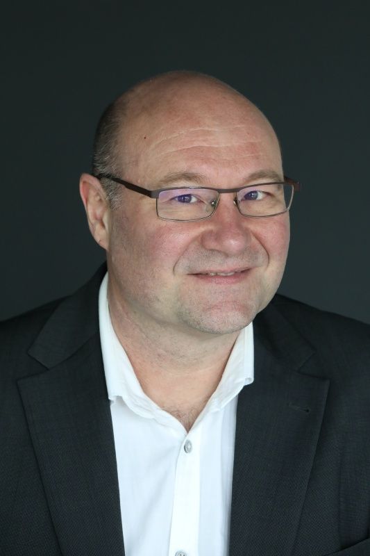 Karak szerepében, Máté P. Gábor