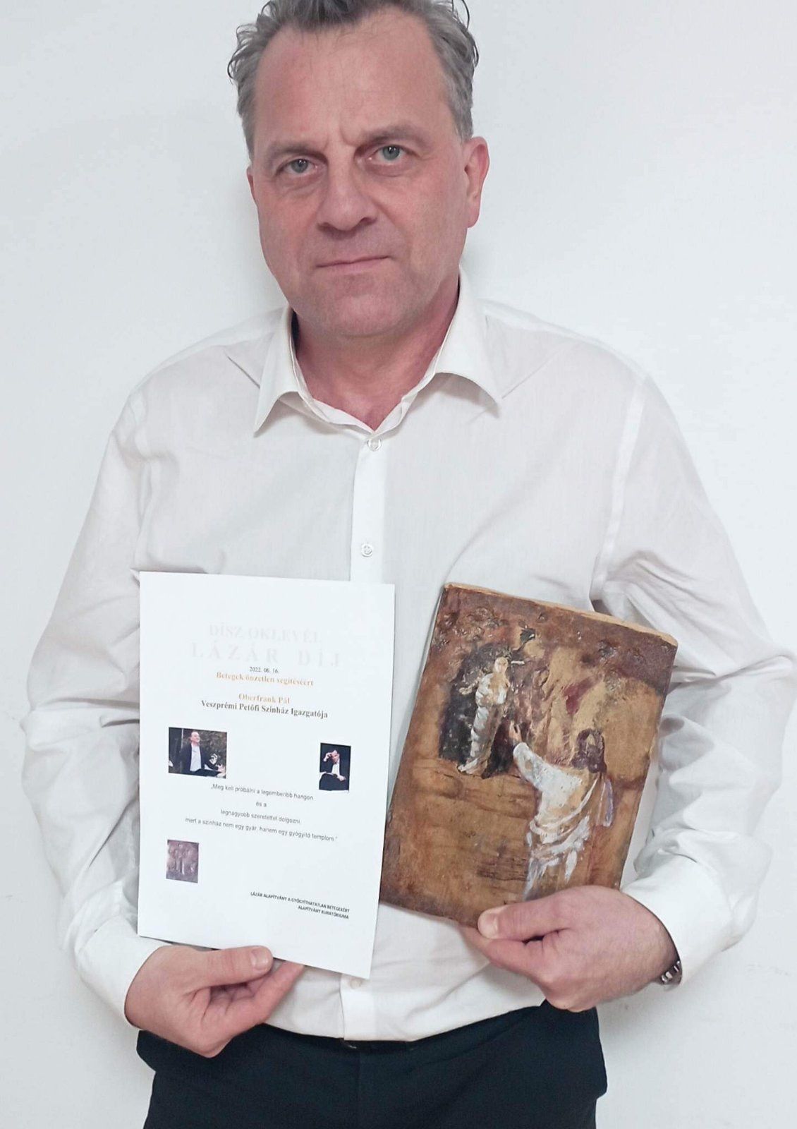 Lázár-díjat nyert Oberfrank Pál igazgató, Kellerné Egresi Zsuzsanna igazgatóhelyettes-kreatív menedzser és Nagy Károly apátkanonok!