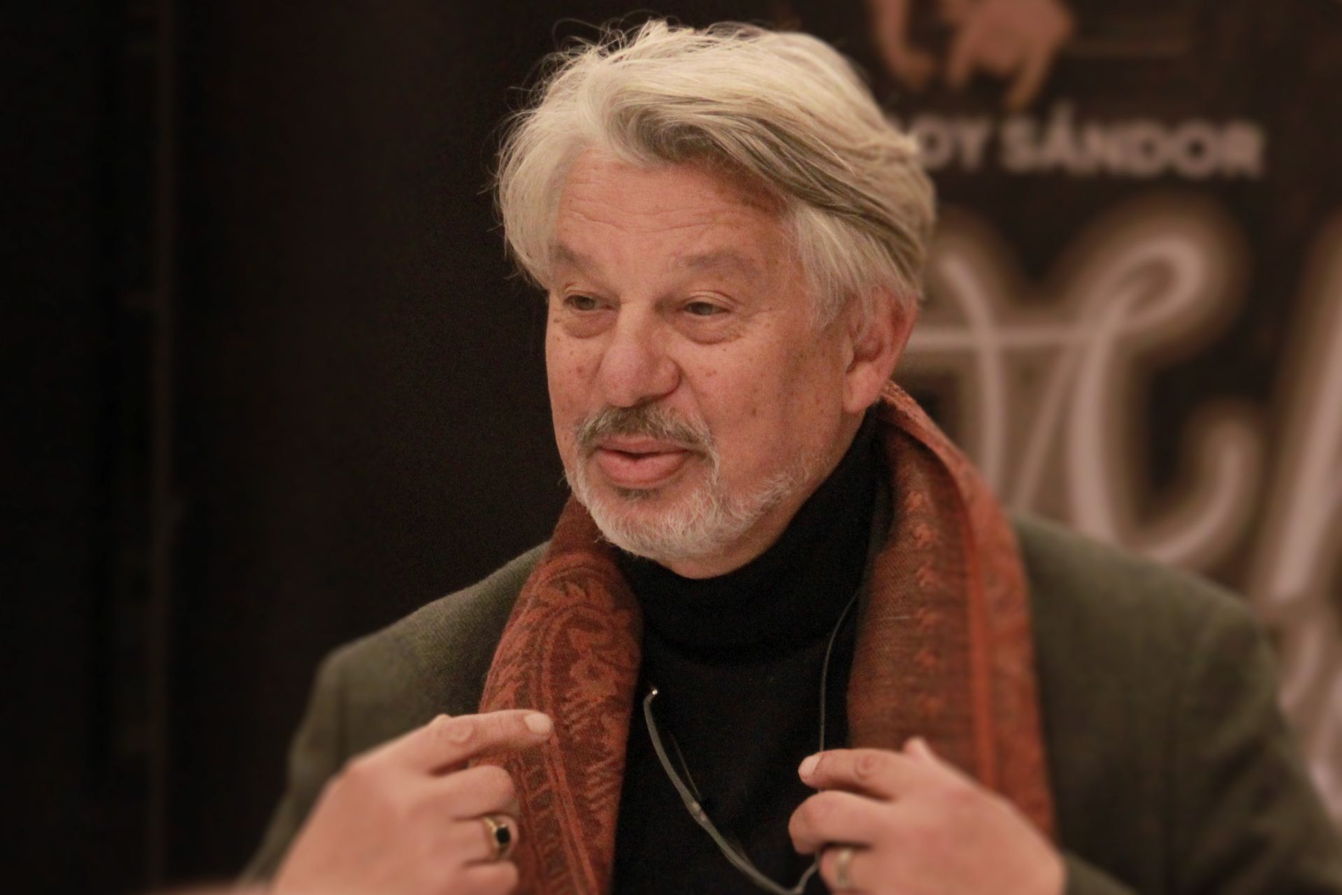 „Az emberségnek és a szeretetnek felül kell kerekedni a pénz hatalmán!” – az Eldorádó rendezőjével, Funtek Friggyessel beszélgettünk