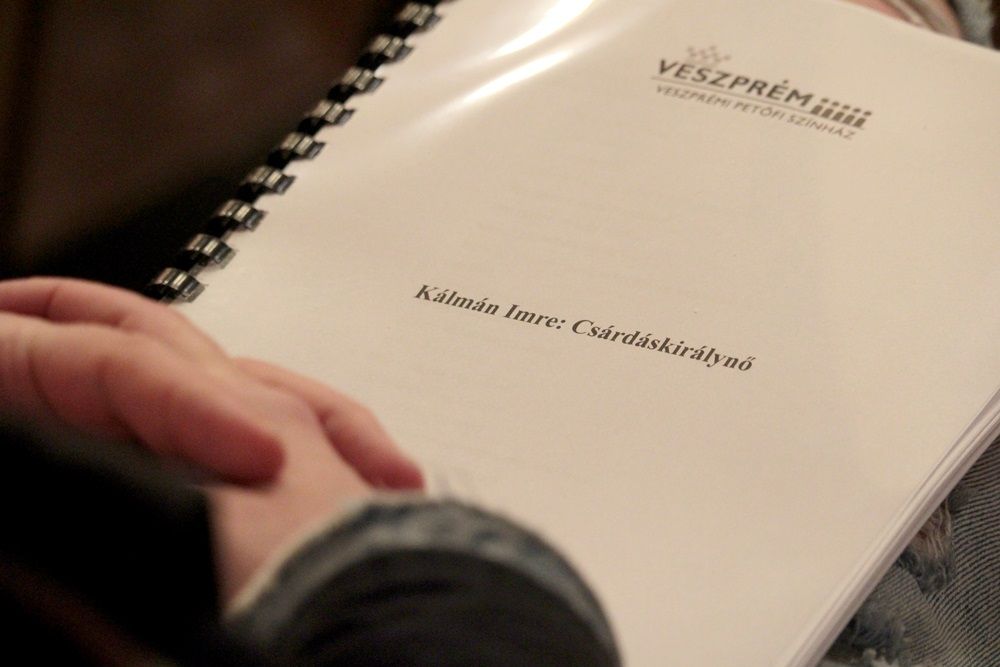 A VI. Veszprémi Rátonyi Róbert Operettfesztivál és a 2023/24-es színházi évad bemutatója: CSÁRDÁSKIRÁLYNŐ