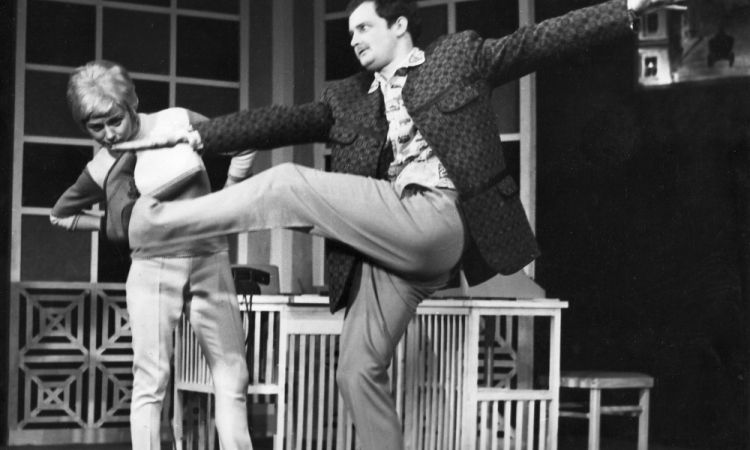 Szomaházy István: Új mesék az írógépről (Dini) (1967)