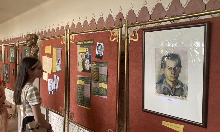 „Az igazi színházat keresem magamban” - Kiállítással emlékezünk Latinovits Zoltánról