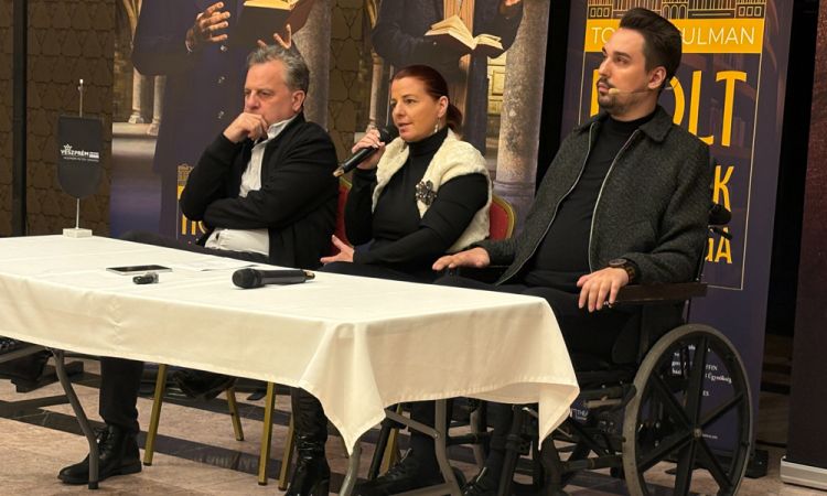 Középpontban az ifjúság, fókuszban a jövő