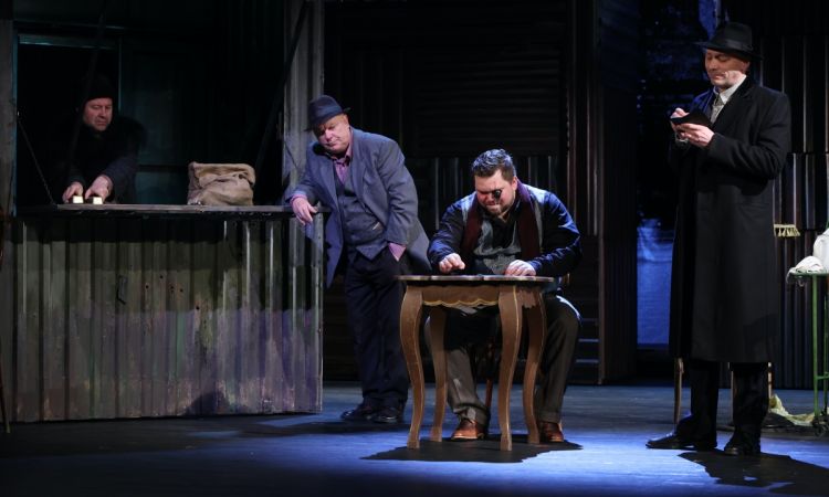 „...pénzért ma szívet kaphatsz a világ piacán...” – Az ELDORÁDÓ világában kalandoztunk