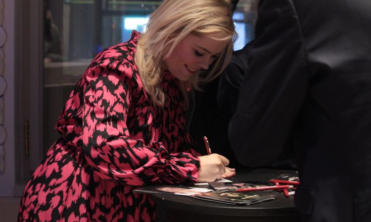 „...pénzért ma szívet kaphatsz a világ piacán...” – Az ELDORÁDÓ világában kalandoztunk