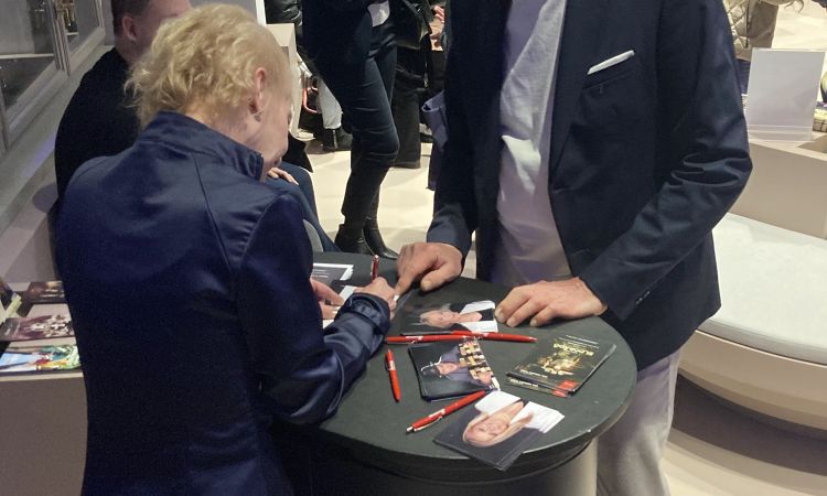 „...pénzért ma szívet kaphatsz a világ piacán...” – Az ELDORÁDÓ világában kalandoztunk