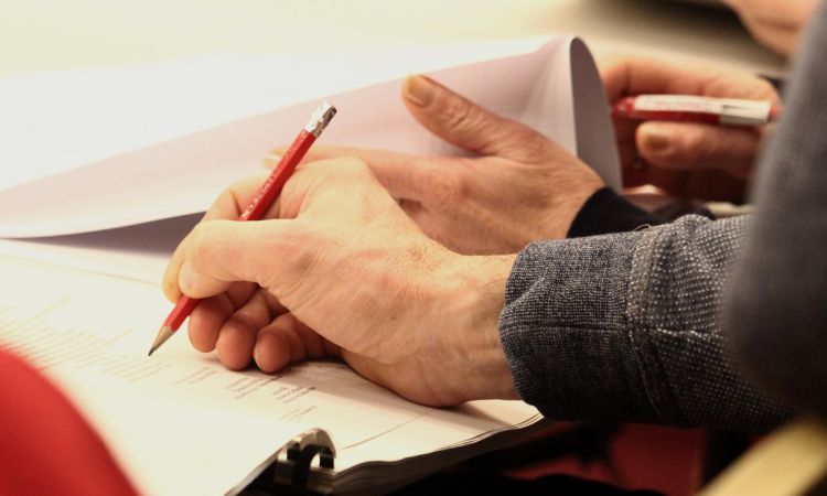 „Keressük őt, hogy méltók legyünk nagy örökségéhez…”: Elkezdődött a PETŐFiFJÚ ősbemutató próbafolyamata!