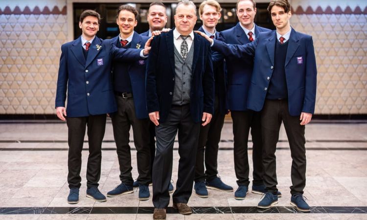 A legenda újratöltve: pénteken megtartottuk a Holt költők társasága médianapját!