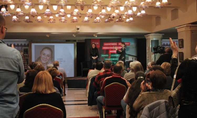 PETŐFIS ARCOK – ÉLETUTAK ÉLŐBEN: BESZÉLGETÉS MÓDRI GYÖRGYIVEL