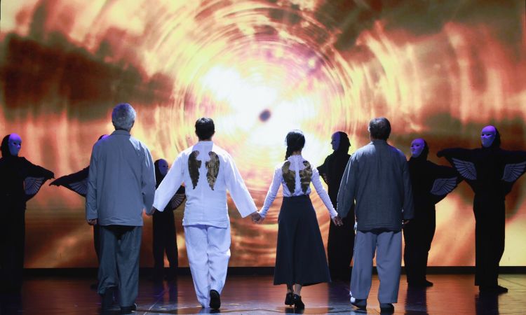 A megváltás olykor különös utakon érkezik